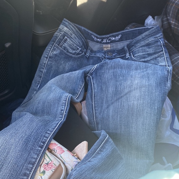 EC Embroidered Y2K Jeans - Picture 3 of 6